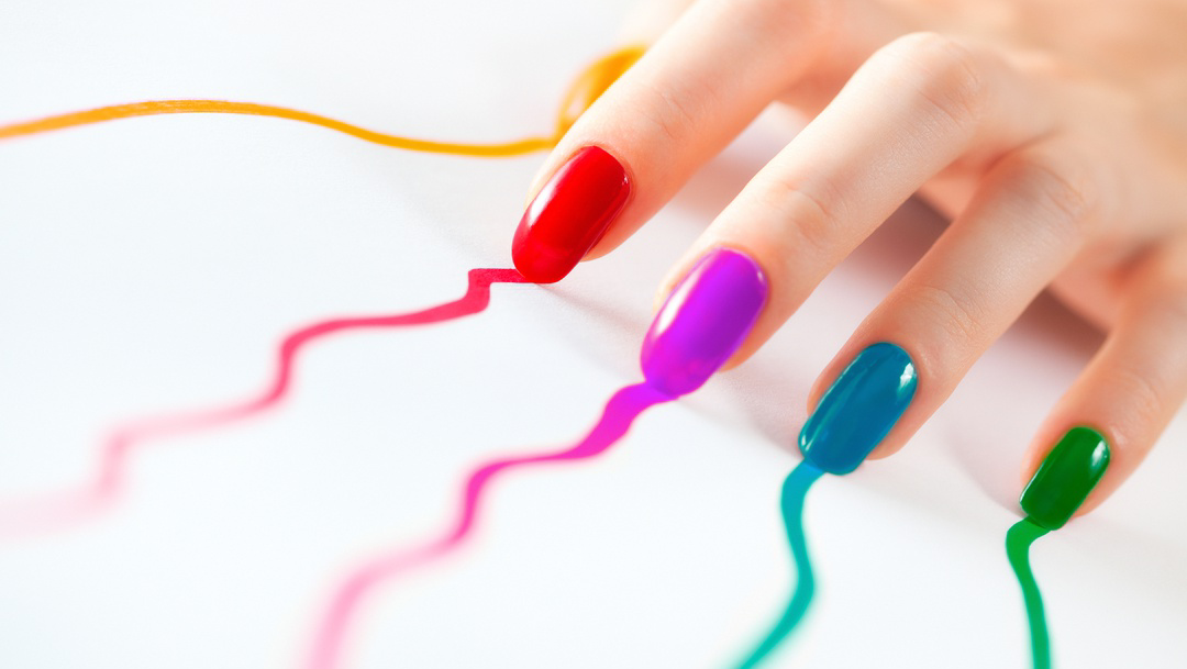WoW Nails & Spa logo